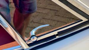Image 16/23 of Jaguar XK 120 DHC (1954)