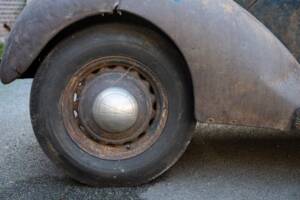 Image 18/134 of Ford V8 (1937)