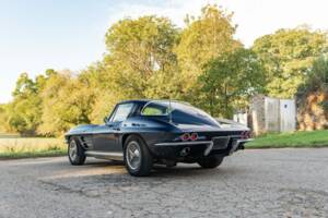 Image 2/18 of Chevrolet Corvette Sting Ray (1964)