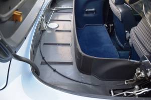 Image 38/47 of Mercedes-Benz 560 SL (1987)