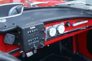 Imagen 10/50 de Alfa Romeo Giulia 1600 Spider Veloce (1965)