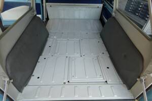 Image 17/47 of Citroën DS 23 Break (1972)