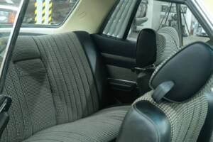 Image 30/50 de Mercedes-Benz 280 SLC (1977)