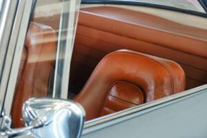 Bild 27/50 von Lancia Flaminia GT 2.5 3C Touring (1963)
