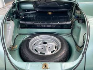 Image 38/96 of Volkswagen Beetle 1303 (1980)