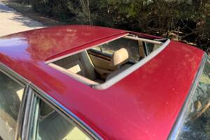 Immagine 4/41 di Jaguar XJ 12 (1990)