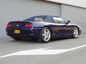 Afbeelding 4/100 van Ferrari F 355 Spider (1997)