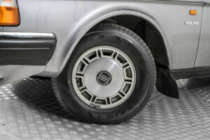 Image 4/50 of Volvo 245 GLE (1982)