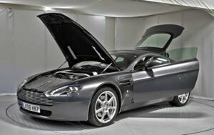 Image 18/50 de Aston Martin V8 Vantage (2006)