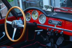 Image 48/50 of Alfa Romeo Giulia 1600 Spider (1963)