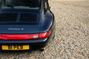 Bild 50/50 von Porsche 911 Carrera 4 (1995)