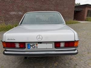 Bild 4/34 von Mercedes-Benz 250 lang (1983)