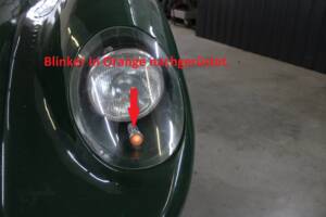 Image 51/80 of Lister Knobbly (1956)