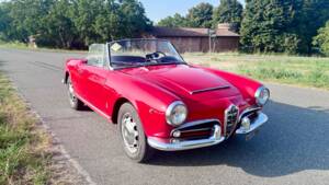 Image 1/8 of Alfa Romeo Giulia 1600 Spider (1962)