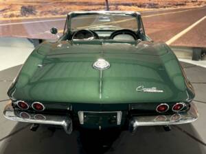 Bild 2/35 von Chevrolet Corvette Sting Ray Convertible (1965)