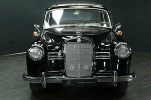 Bild 10/49 von Mercedes-Benz 180 D (1956)