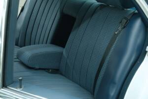 Image 24/50 de Mercedes-Benz 280 SEL (1978)