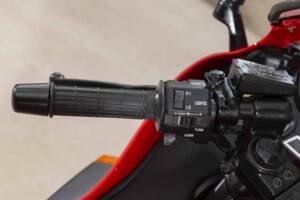 Bild 48/49 von Kawasaki GPz 1000RX (1987)