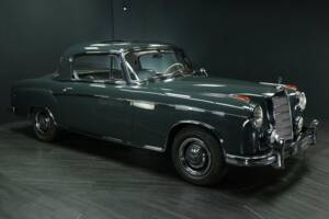 Bild 8/49 von Mercedes-Benz 220 SE (1960)