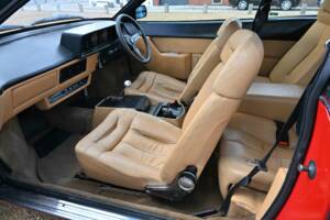 Image 33/50 of Ferrari Mondial 8 (1981)