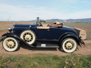 Image 42/60 of Ford Model A De Luxe (1931)