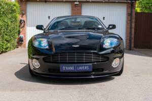 Afbeelding 2/42 van Aston Martin V12 Vanquish S Ultimate Edition (2007)