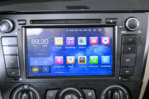 Image 24/50 of BMW 125i (2008)
