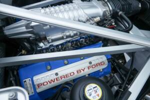 Bild 45/50 von Ford GT (2006)