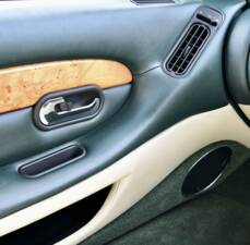 Bild 40/50 von Aston Martin V12 Vantage S (2012)