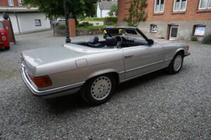 Afbeelding 3/23 van Mercedes-Benz 280 SL (1983)