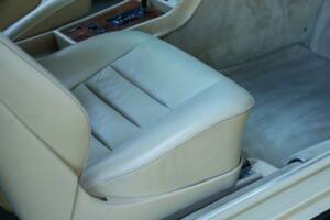 Bild 50/50 von Mercedes-Benz 560 SEC (1987)