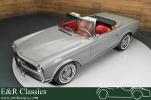 Image 1/19 de Mercedes-Benz 250 SL (1967)