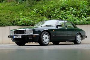 Image 13/77 de Jaguar XJ 40 (XJ-R) (1993)