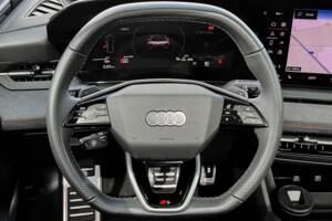 Image 4/15 of Audi Q6 e-tron quattro (2024)