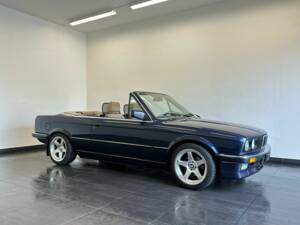 Bild 1/50 von BMW 325i (1989)
