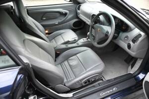 Bild 32/50 von Porsche 911 Carrera 4S (2004)