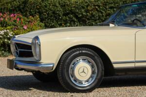 Image 39/50 of Mercedes-Benz 250 SL (1967)