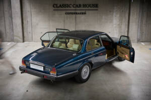 Imagen 96/99 de Daimler Double Six (1993)