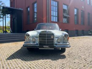 Imagen 4/29 de Mercedes-Benz 280 SE (1968)