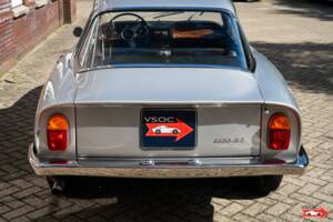 Bild 29/38 von Alfa Romeo 2600 Sprint Zagato (1968)