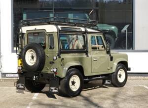 Bild 10/32 von Land Rover Defender 90 Works V8 (2014)