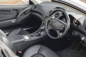 Image 2/50 de Mercedes-Benz SL 55 AMG (2006)