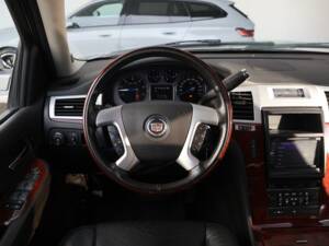 Bild 47/50 von Cadillac Escalade (2009)