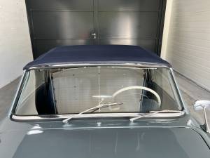 Image 6/20 of Mercedes-Benz 190 SL (1957)