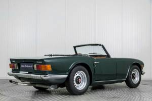 Immagine 2/50 di Triumph TR 6 PI (1972)
