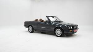 Image 3/15 de BMW 320i (1990)