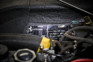 Image 94/100 of Ferrari 412 (1986)