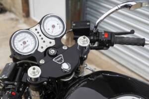 Image 25/37 of Triumph Speed Triple (1995)