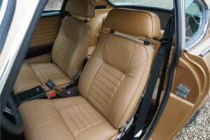Image 14/50 of Volvo 1800 E (1971)