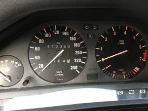 Image 20/20 of BMW 320i (1992)